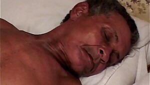 Old man getting some fat pussy